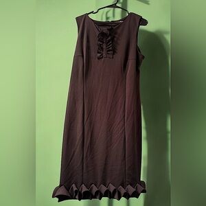 Allen Kay Elegant Black Sleeveless Dress size 18 length 42in pit to pit 20in